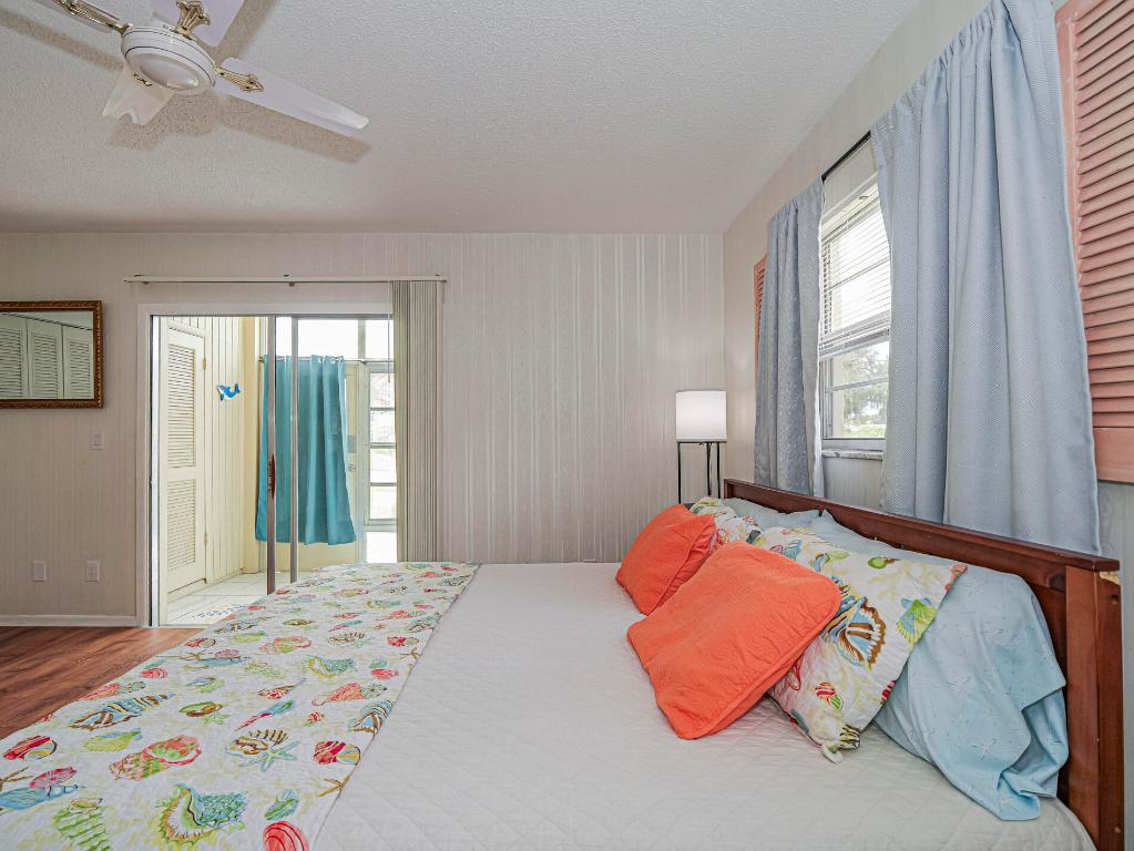 VISTA ROYALE PHASE IV BLDGS 83-111 - Residential