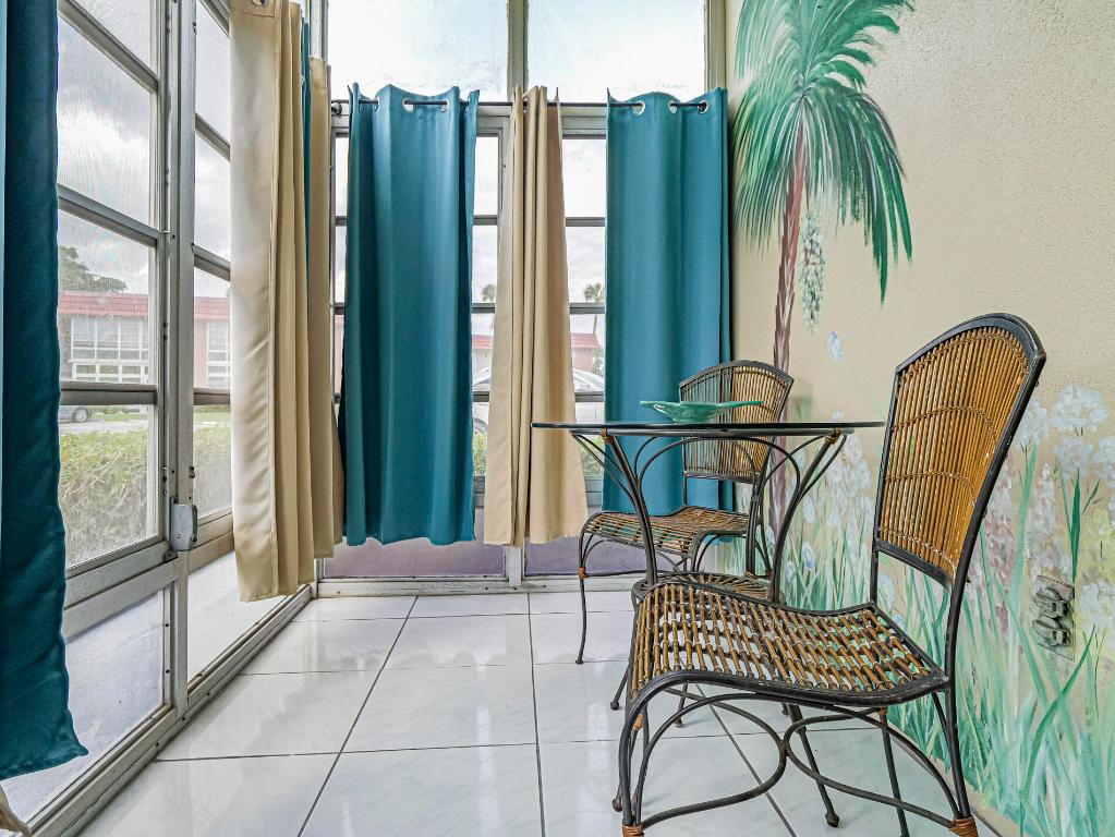 VISTA ROYALE PHASE IV BLDGS 83-111 - Residential