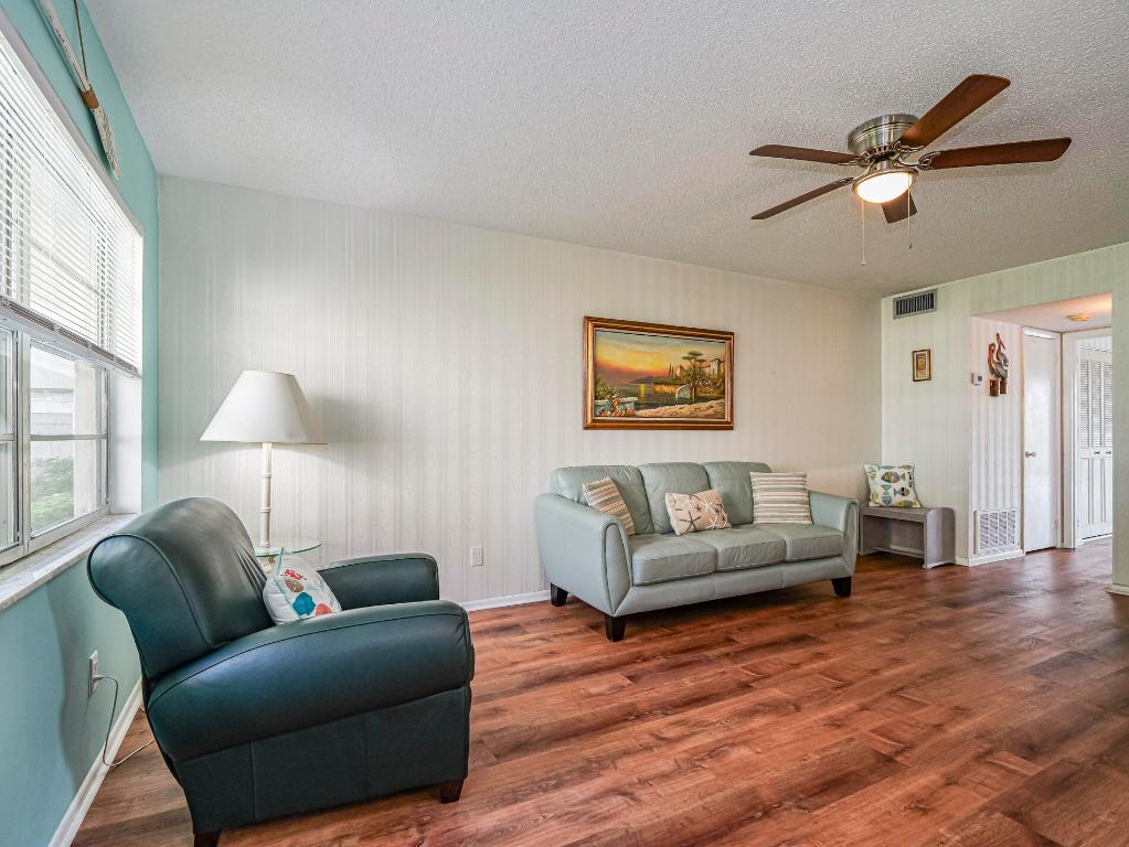 VISTA ROYALE PHASE IV BLDGS 83-111 - Residential