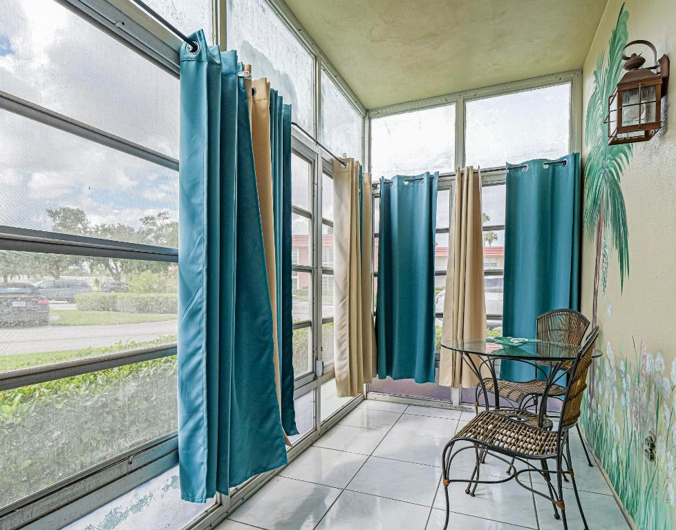 VISTA ROYALE PHASE IV BLDGS 83-111 - Residential