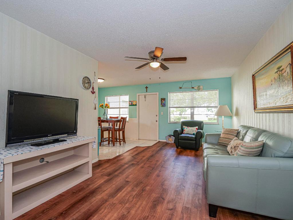 VISTA ROYALE PHASE IV BLDGS 83-111 - Residential