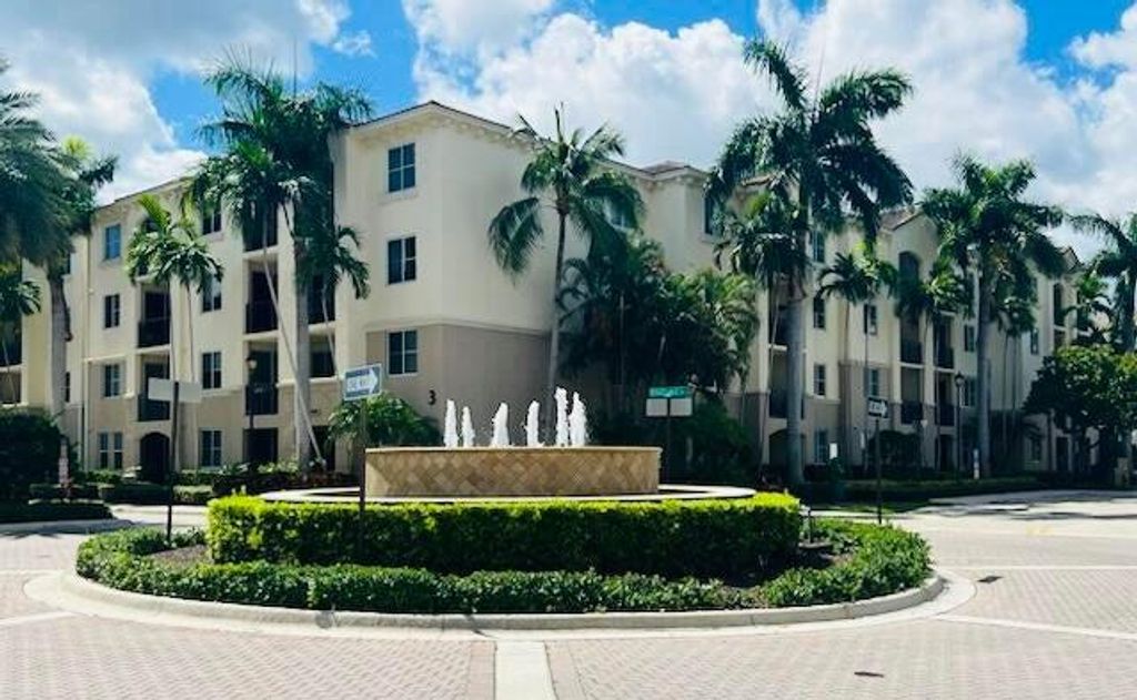 Photo of 2215 Renaissance Way #215, Boynton Beach, FL 33426 (MLS # R10981588)