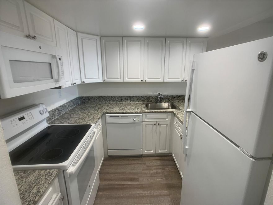 **$99 DEPOSIT (w.a.c) *FAST AND EASY MOVE IN *Great layout with a huge walk in closet and very spacious living room. Aventura Harbor is now leasing recently renovated one and two bedroom residences featuring huge living spaces, oversized bedrooms and tons of closet space. If you’re looking for a sunny, spacious and well-appointed apartment home, resort-style amenities and beautifully maintained grounds, look no further. Aventura Harbor offers all these lifestyle choices plus effortless expressway convenience and the peace of mind of gated community living. Plus, you'll enjoy easy access to unbeatable shopping, dining and nightlife.