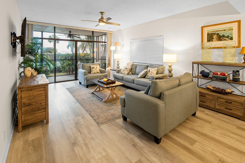 Photo of 11370 Twelve Oaks Way #118, North Palm Beach, FL 33408 (MLS # B26080366)