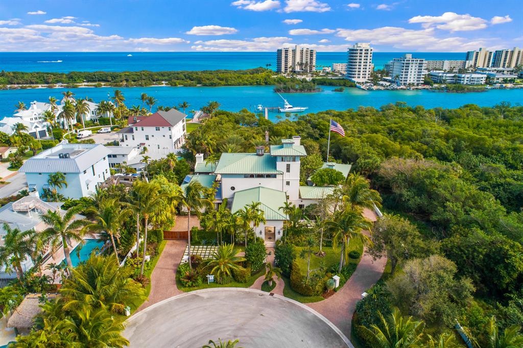 COCONUT COVE - Residential