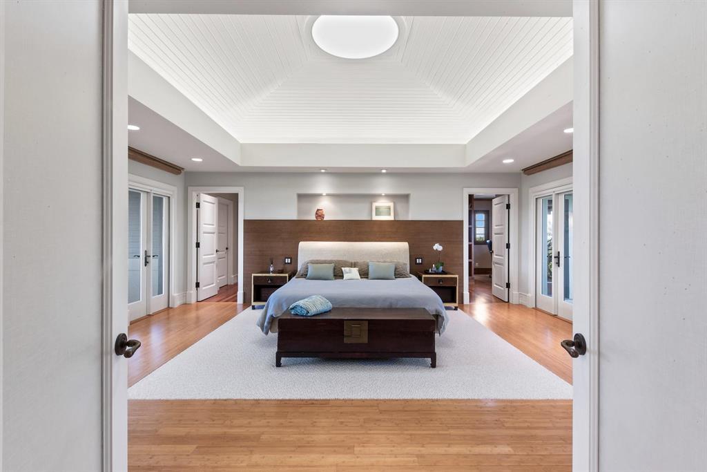 COCONUT COVE - Residential