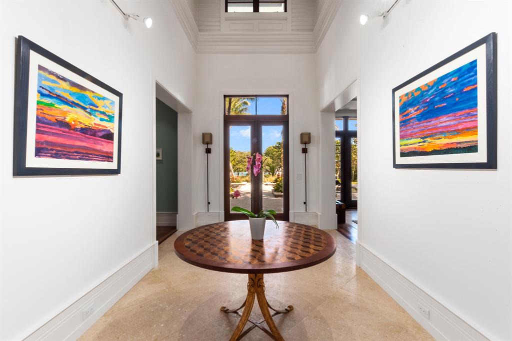 COCONUT COVE - Residential