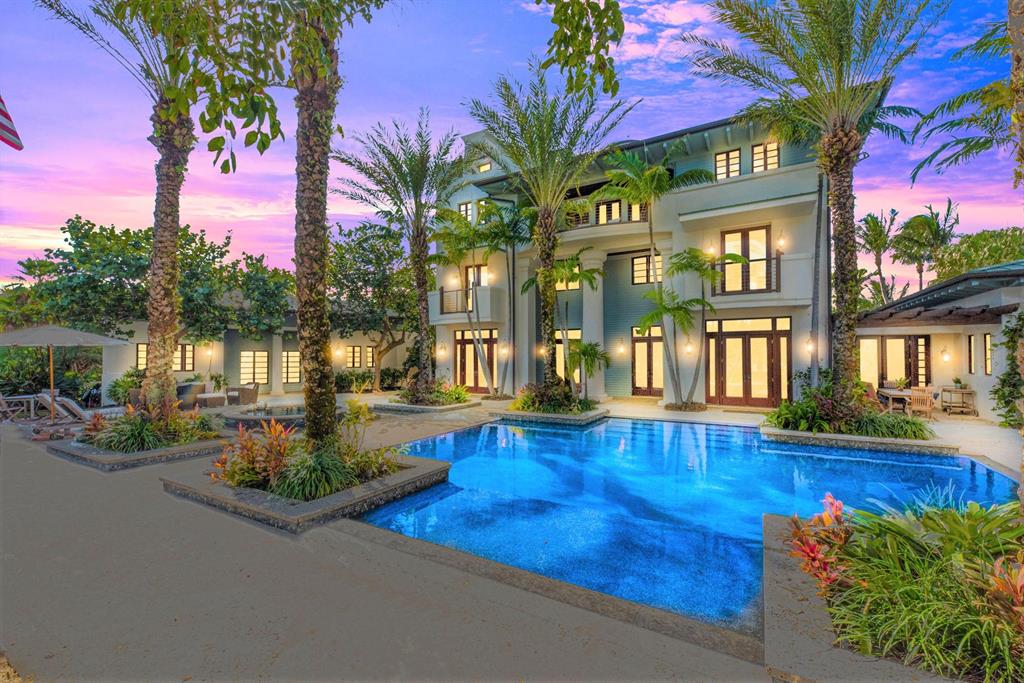 COCONUT COVE - Residential