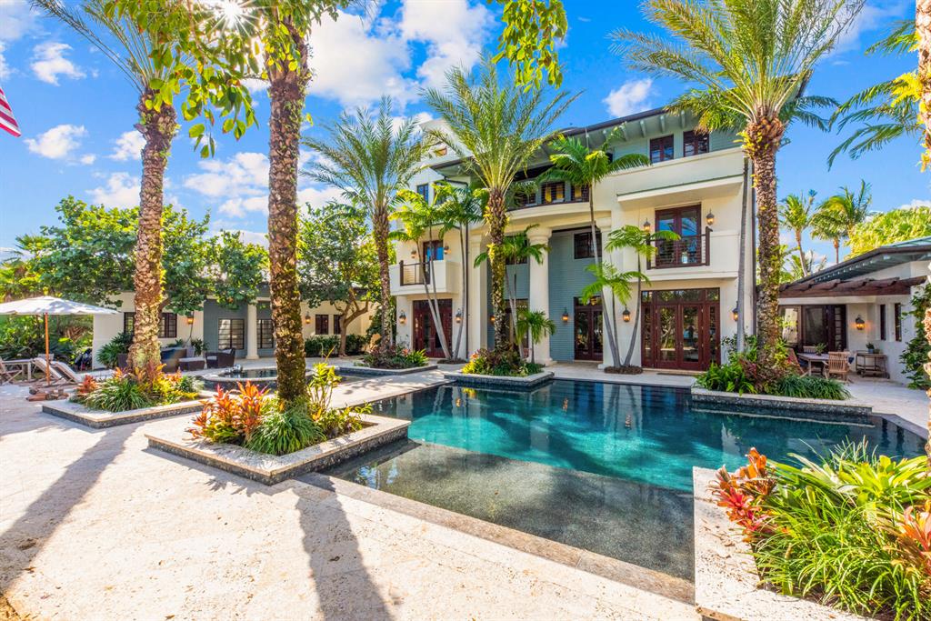 COCONUT COVE - Residential