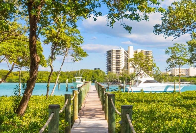 COCONUT COVE - Residential