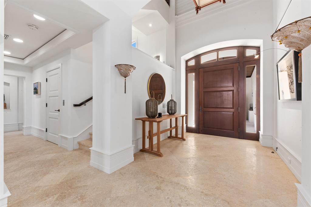 COCONUT COVE - Residential