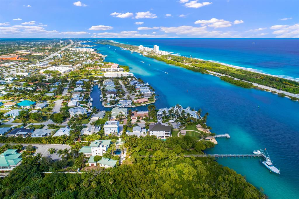 COCONUT COVE - Residential