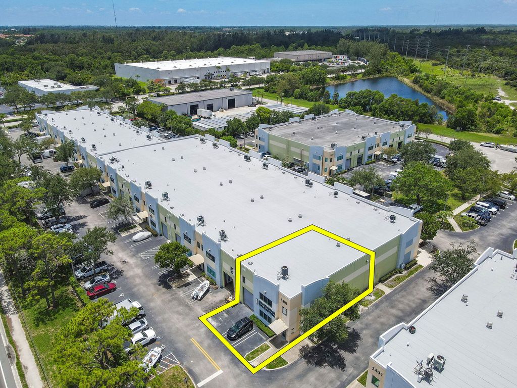 Photo of 5401 N Haverhill Road #126, West Palm Beach, FL 33407 (MLS # R11161416)