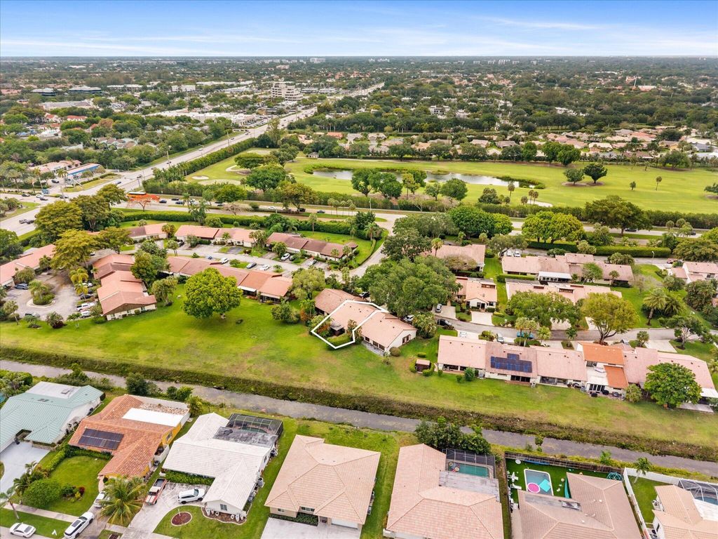 Photo of 6886 Tiburon Circle, Boca Raton, FL 33433 (MLS # B26030048)