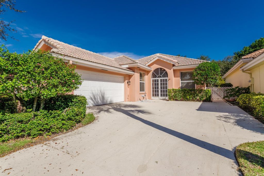 Photo of 130 S Hampton Drive, Jupiter, FL 33458 (MLS # R10941991)