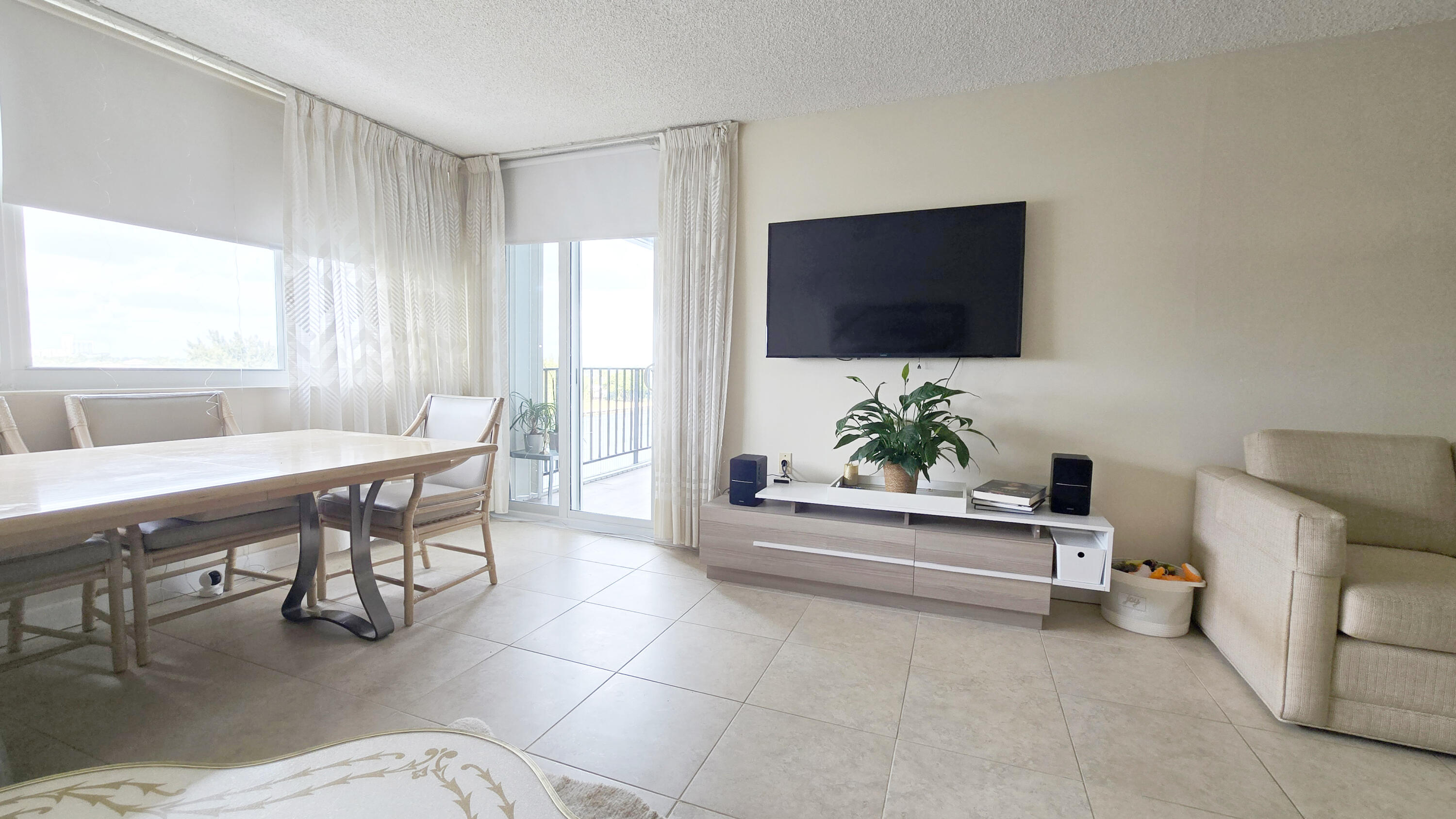 1400 S Ocean Drive 505