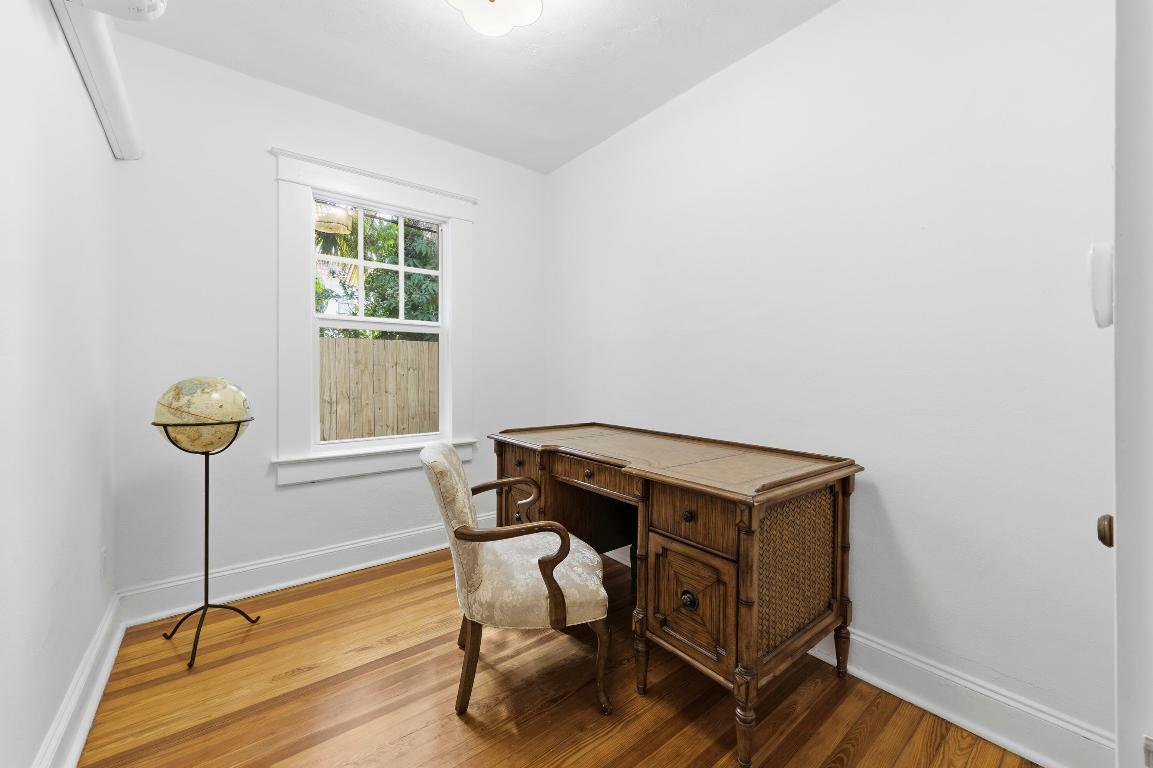 BUNGALOW PARK ADD - Residential