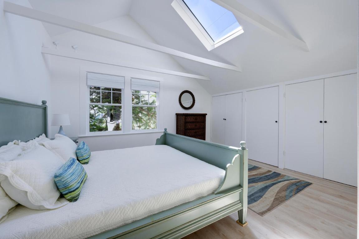 BUNGALOW PARK ADD - Residential