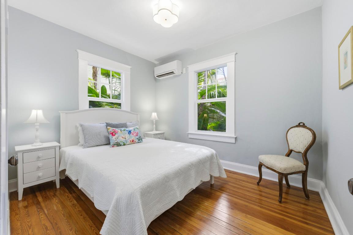 BUNGALOW PARK ADD - Residential