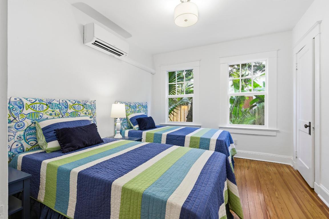 BUNGALOW PARK ADD - Residential