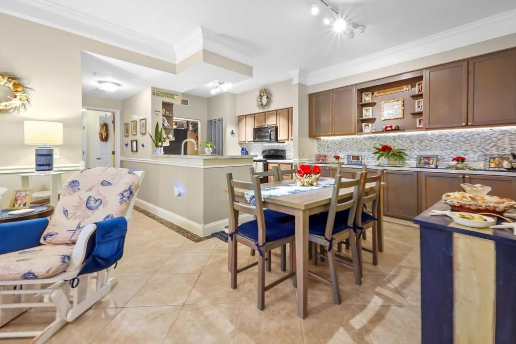 Photo of 6101 Myrtlewood Circle W, Palm Beach Gardens, FL 33418 (MLS # R11158149)