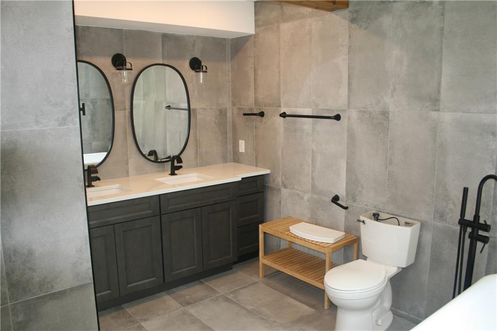 Halls Add 1-134 D - Residential Lease