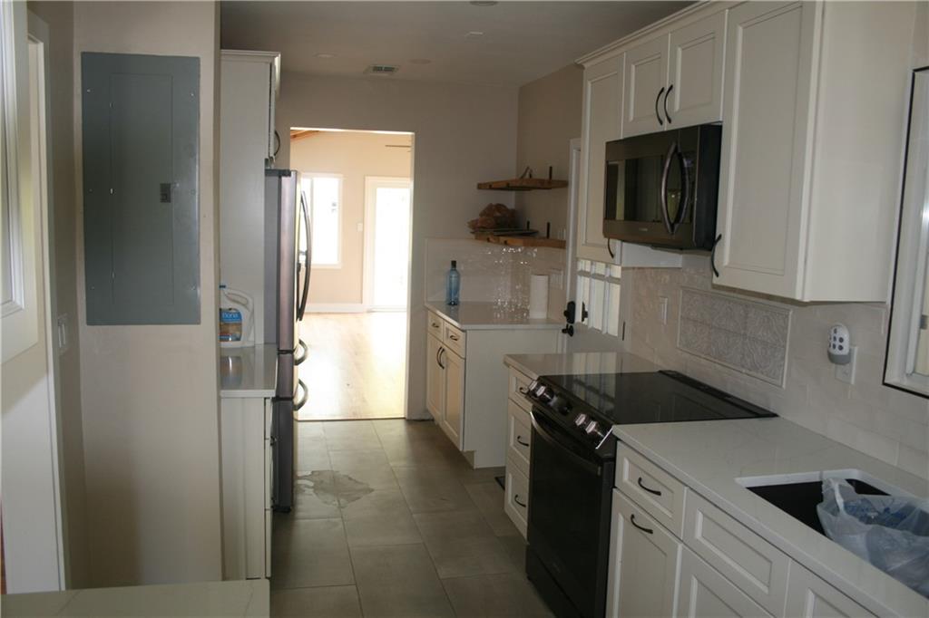 Halls Add 1-134 D - Residential Lease