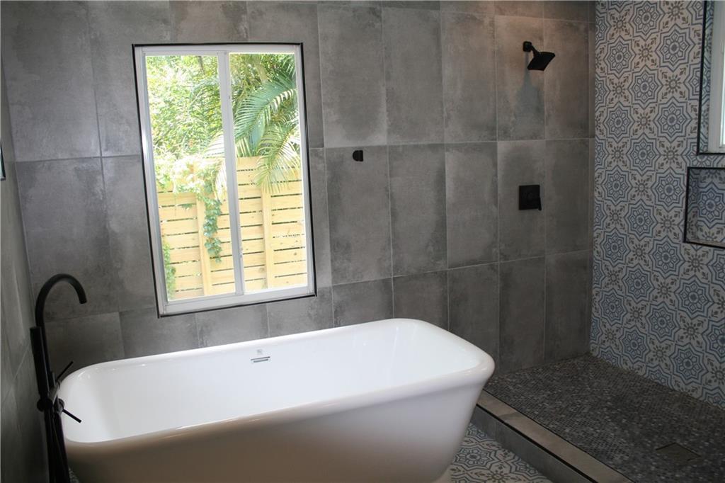 Halls Add 1-134 D - Residential Lease