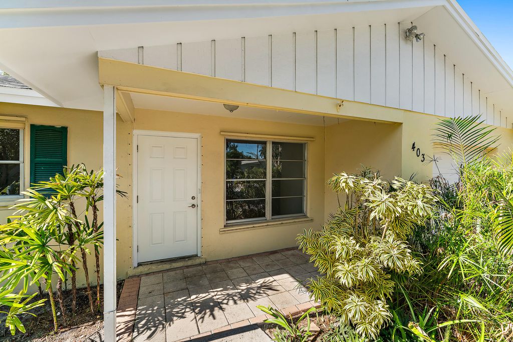 Photo of 403 Pittsburgh Drive, Jupiter, FL 33458 (MLS # R10944723)