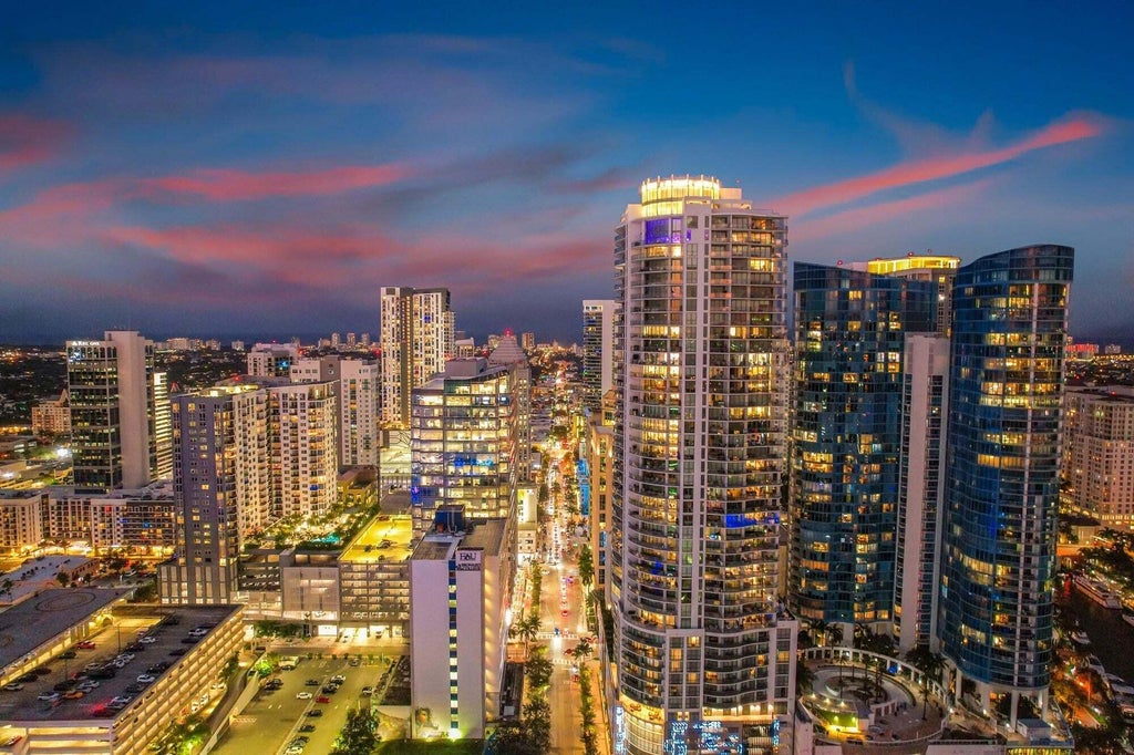 Photo of 100 E Las Olas Boulevard #1902, Fort Lauderdale, FL 33301 (MLS # B26056375)