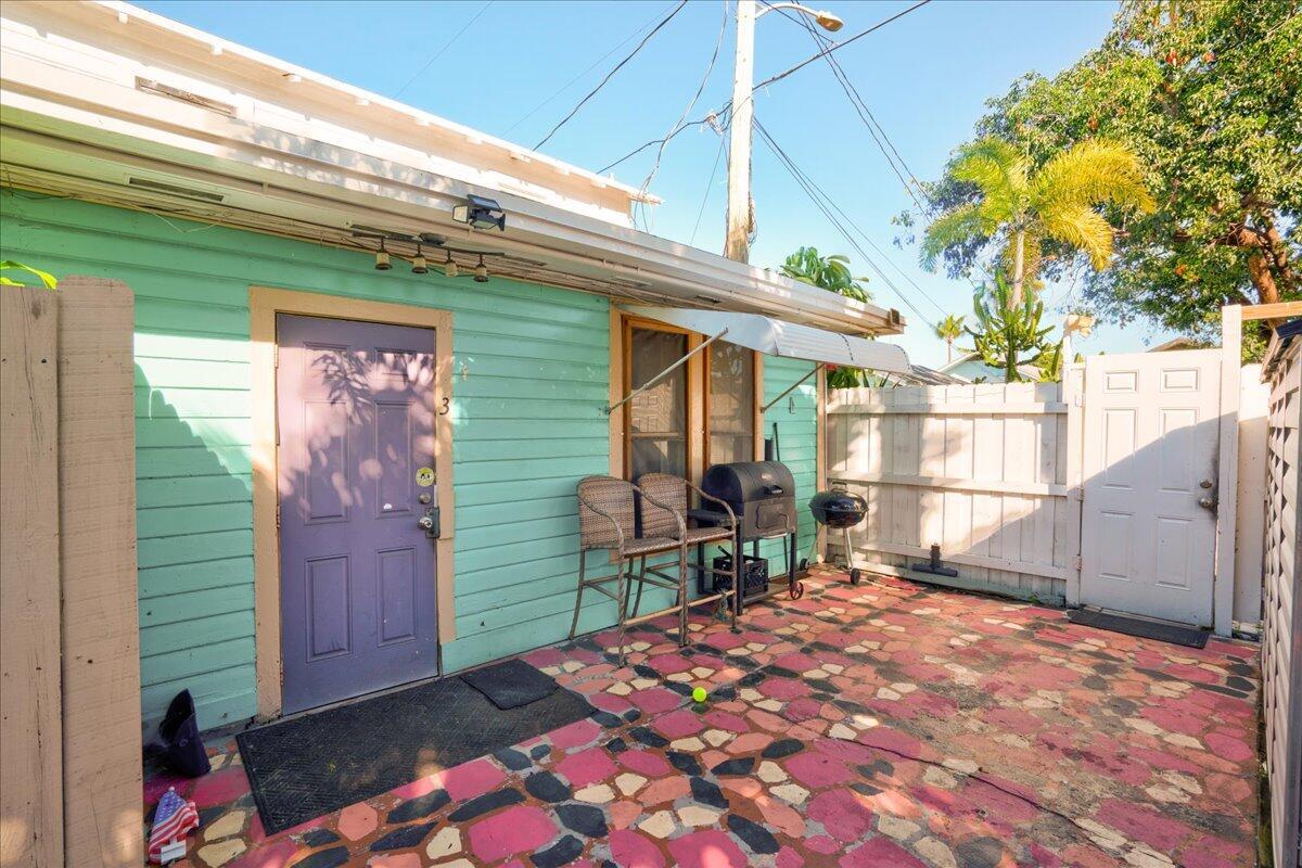 LAKE WORTH TOWN OF - Residential Income