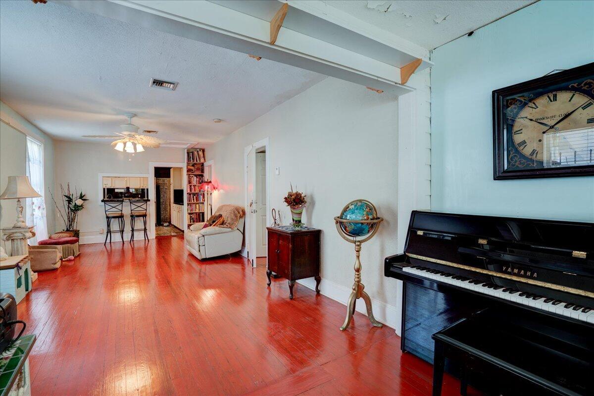 LAKE WORTH TOWN OF - Residential Income