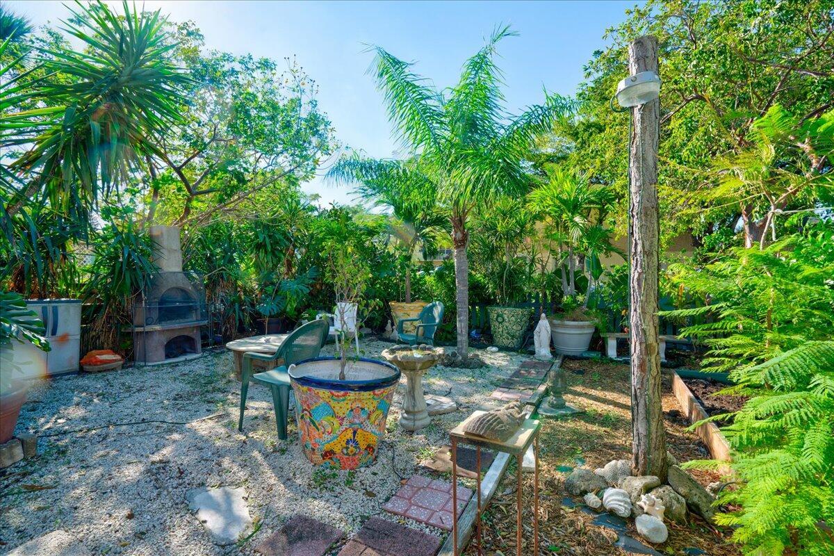 LAKE WORTH TOWN OF - Residential Income