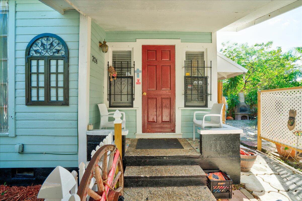 LAKE WORTH TOWN OF - Residential Income