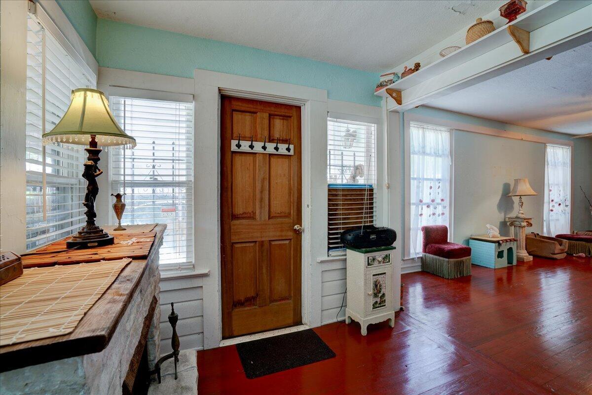 LAKE WORTH TOWN OF - Residential Income