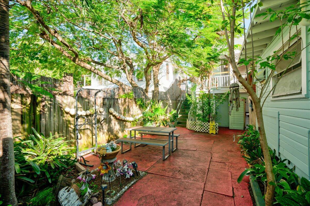 LAKE WORTH TOWN OF - Residential Income