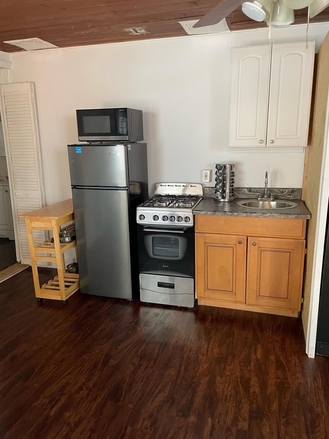 LAKE WORTH TOWN OF - Residential Income