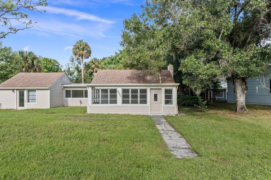 Photo of 5307 Oleander Avenue, Fort Pierce, FL 34982 (MLS # R11018293)