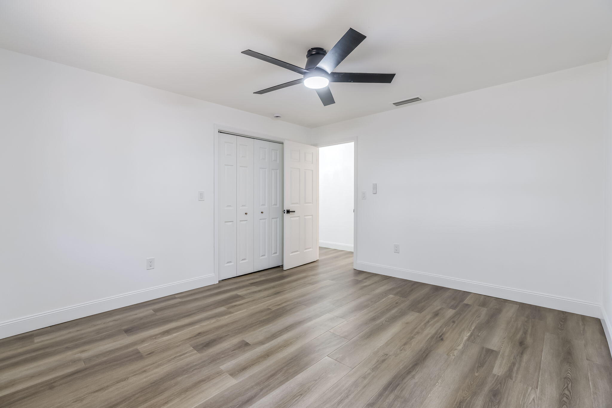 THE TROPICS REV - Residential