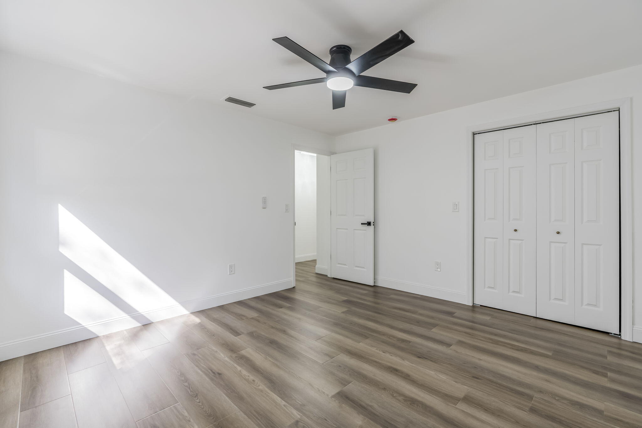 THE TROPICS REV - Residential