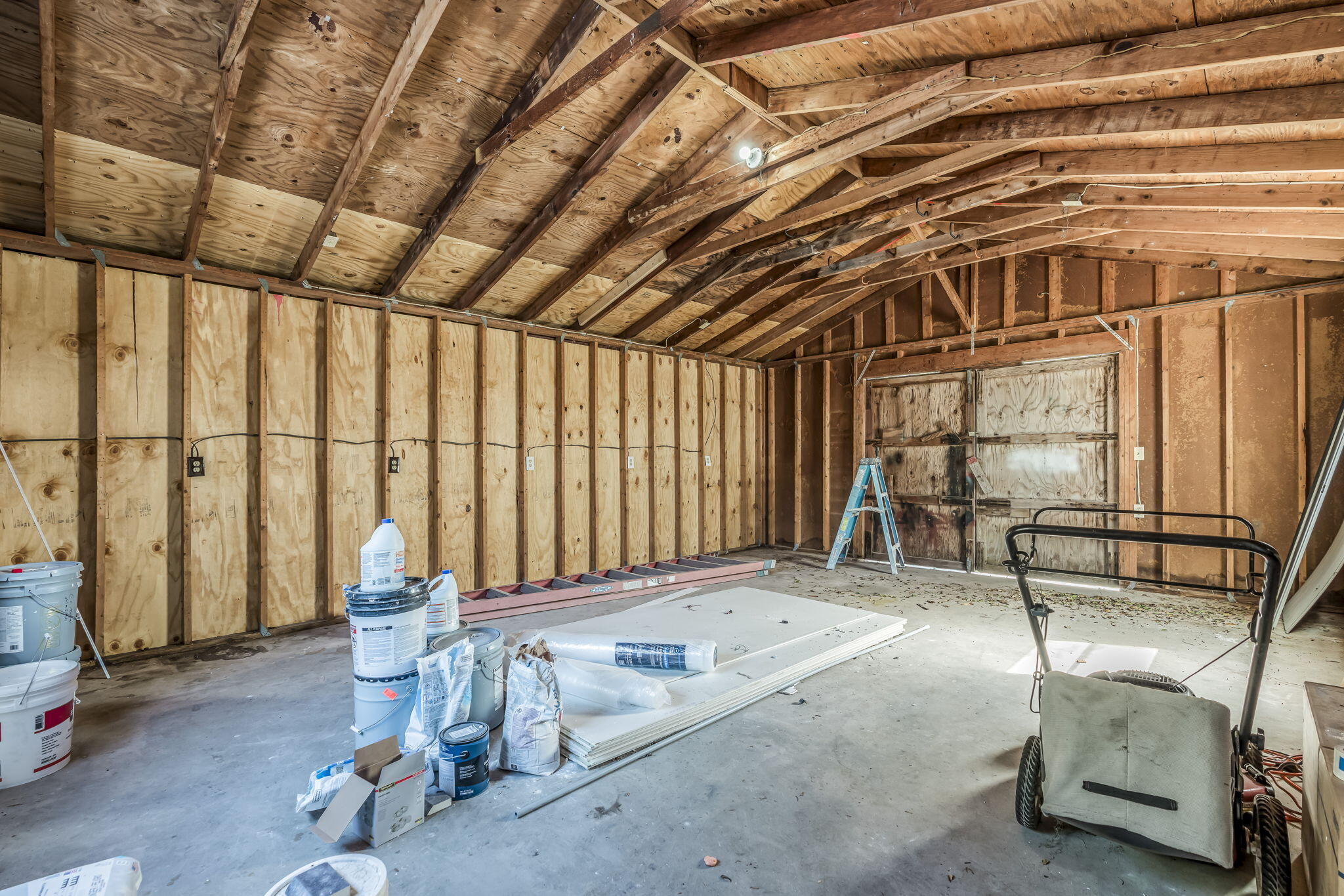 THE TROPICS REV - Residential