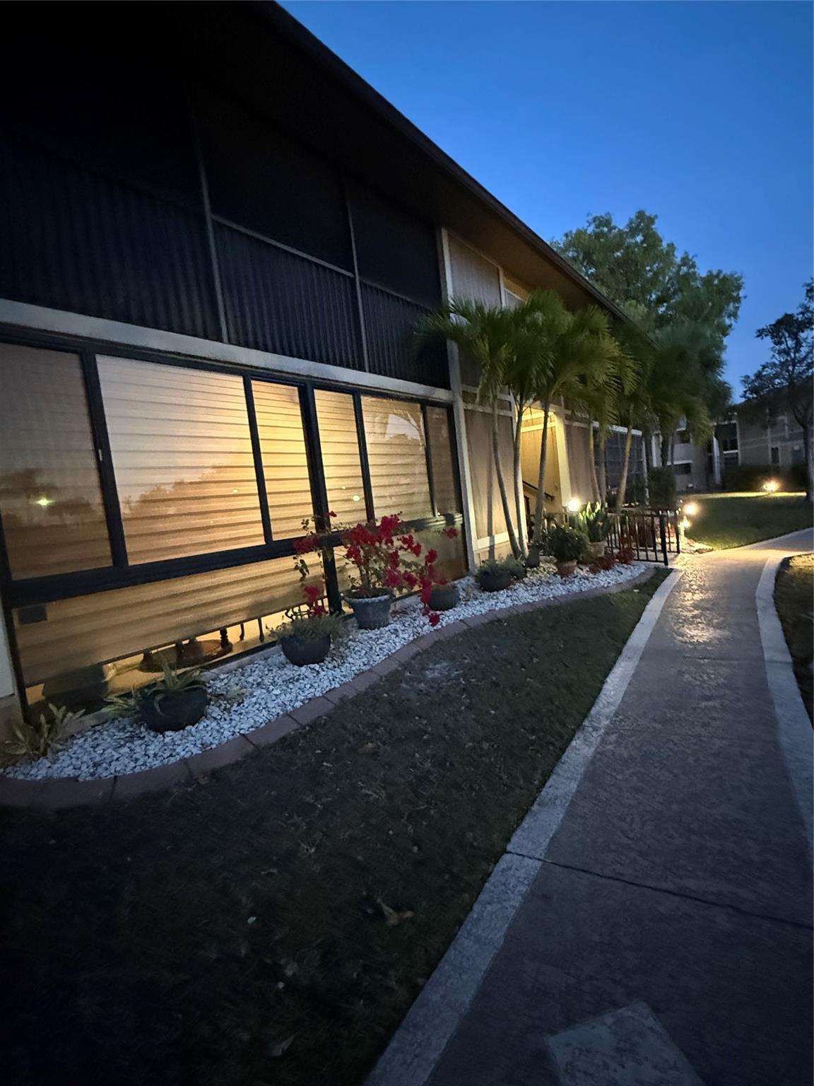 7751 Ashmont Cir 101