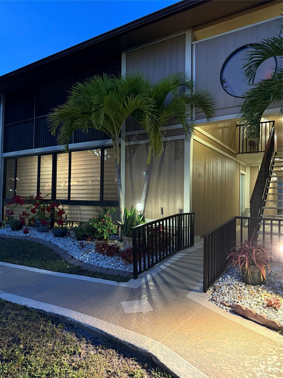 7751 Ashmont Cir 101
