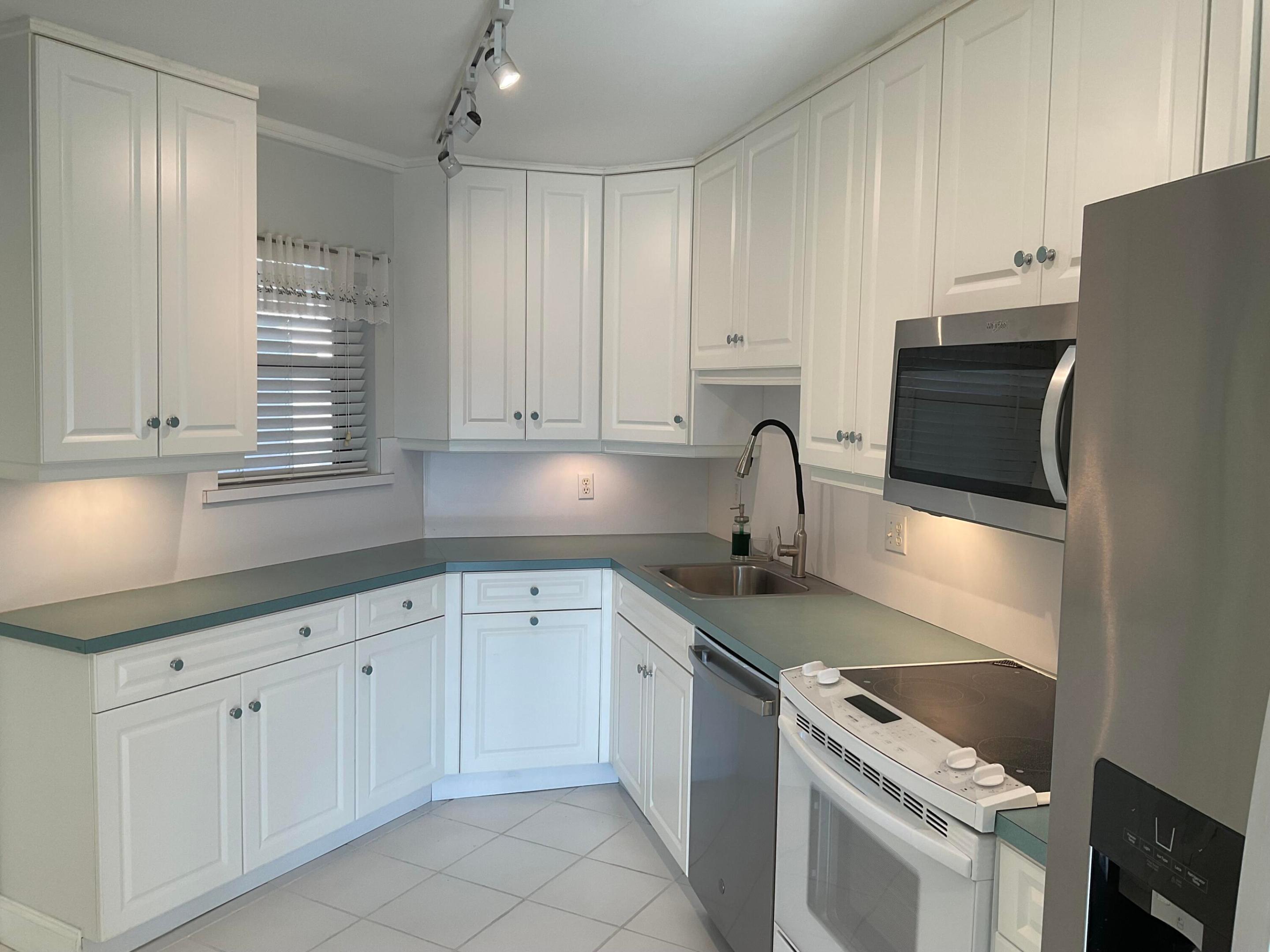 CAMINO REAL VILLAGE CONDS I THRU VI DECLS IN OR329 - Residential