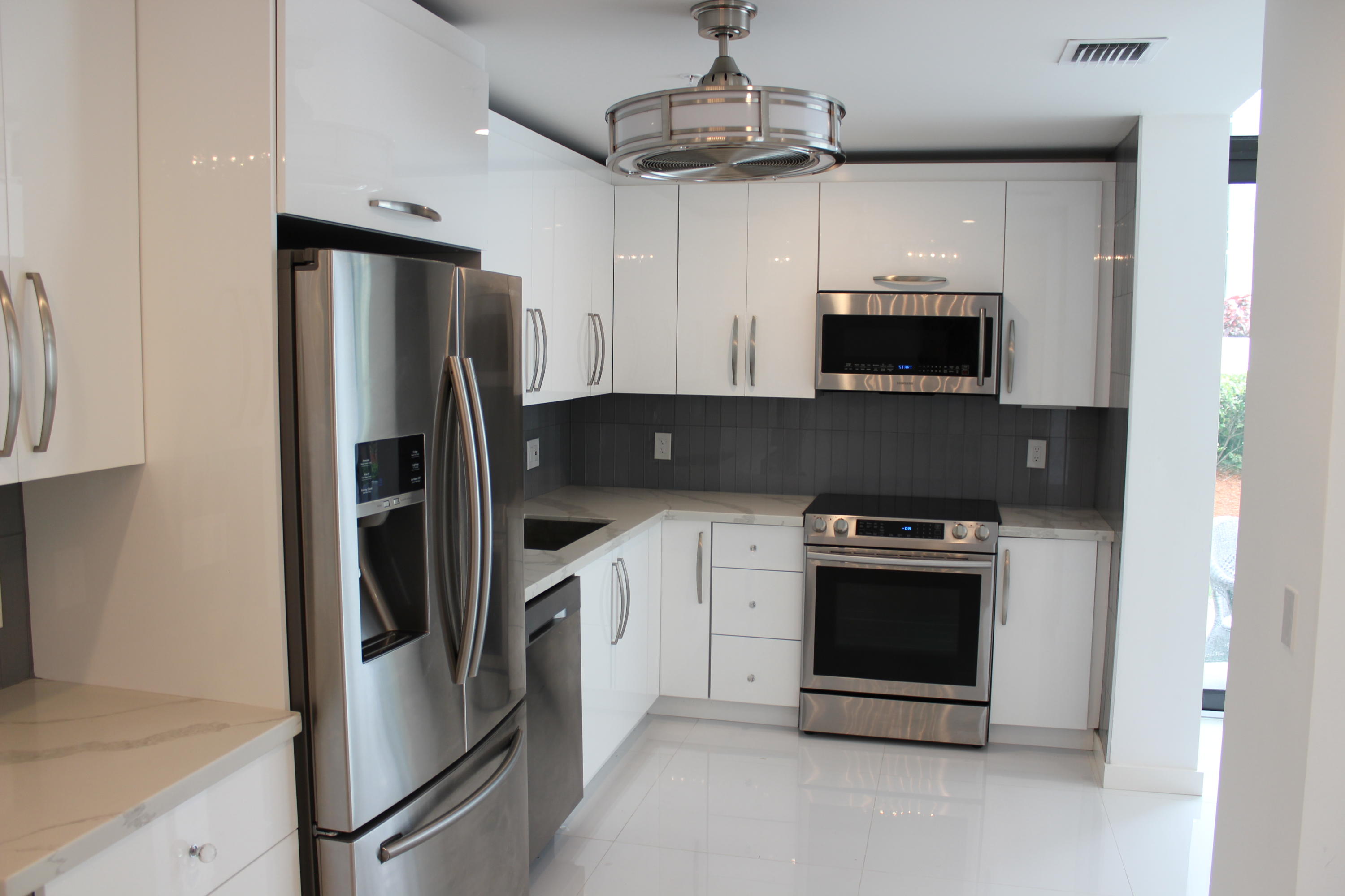 LAKEWOOD MIDRISE CONDO - Residential