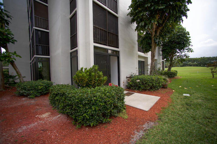 LAKEWOOD MIDRISE CONDO - Residential