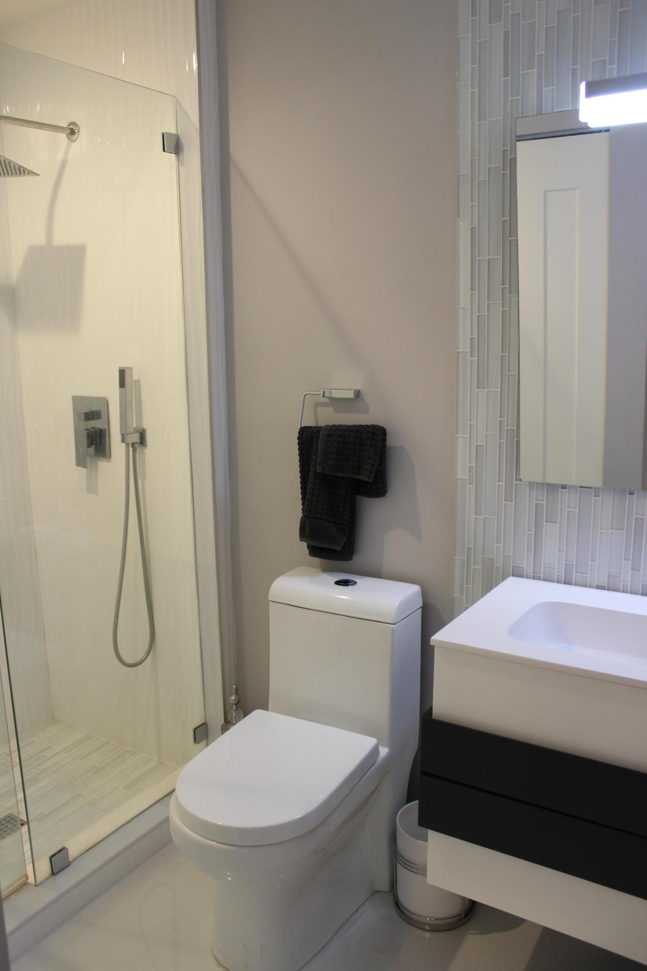 LAKEWOOD MIDRISE CONDO - Residential