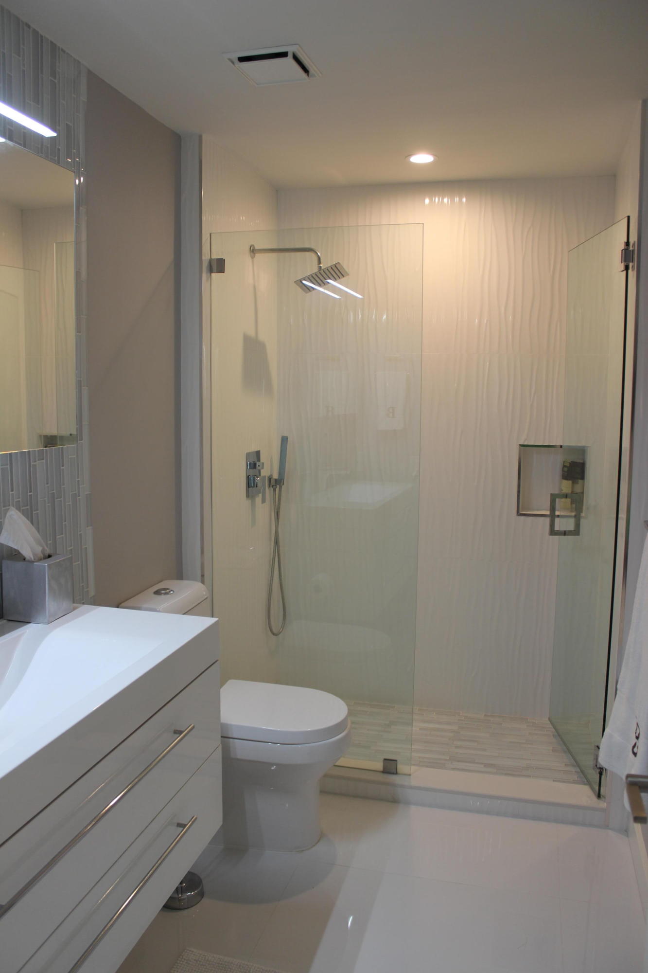 LAKEWOOD MIDRISE CONDO - Residential