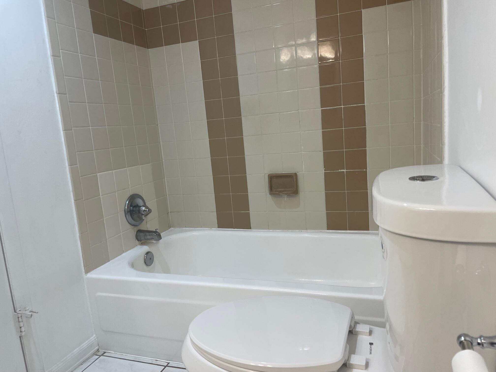 LA PLACIDA - Residential Lease