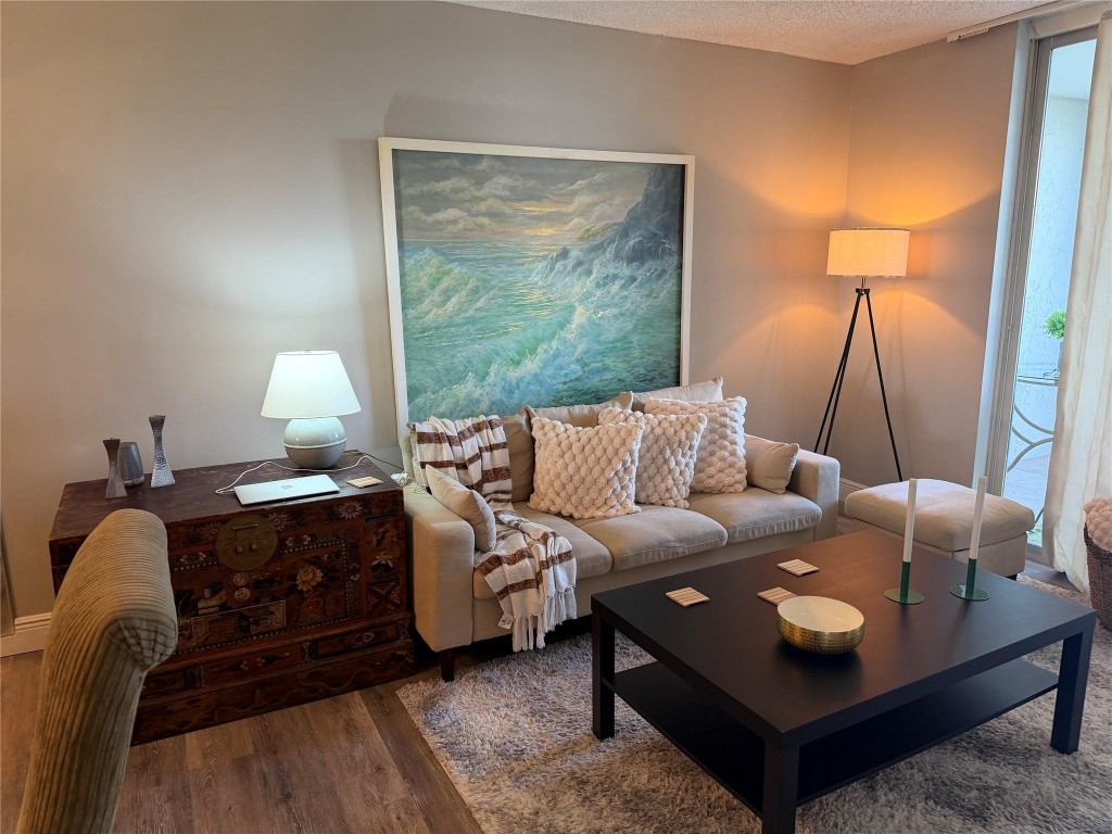 14671 Bonaire Boulevard 604, Delray Beach, FL, 33446/$110,000 4 14671 Bonaire Boulevard 604